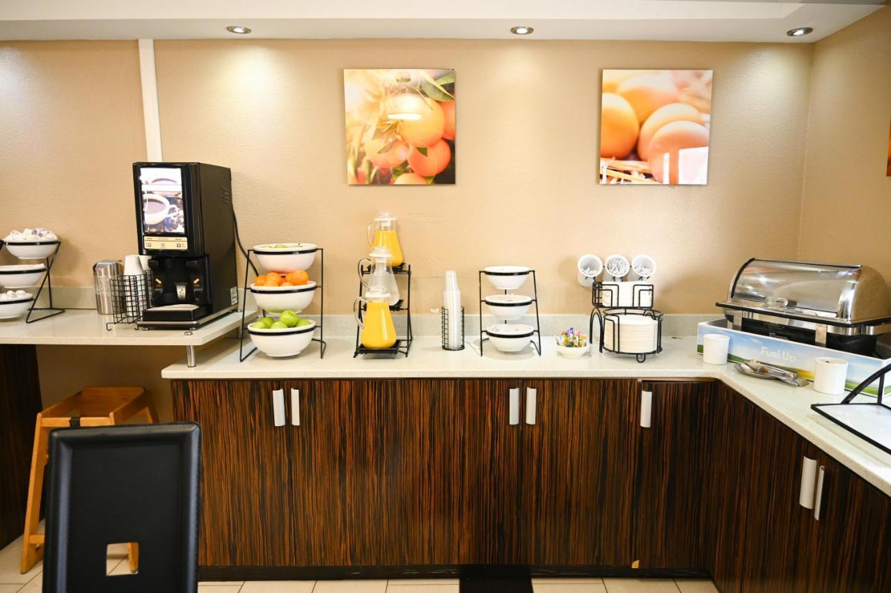 Comfort Inn Edgewater On Hudson River Экстерьер фото